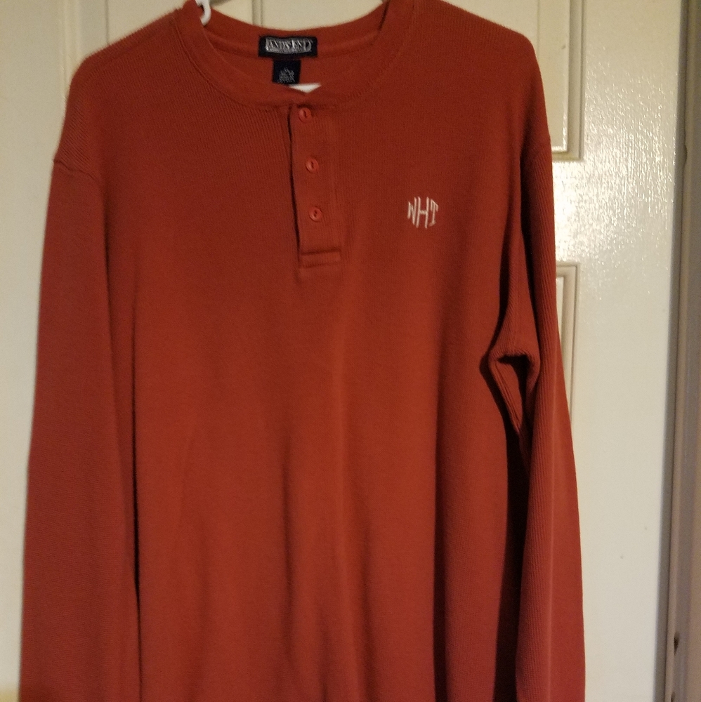 Long sleeve pull over